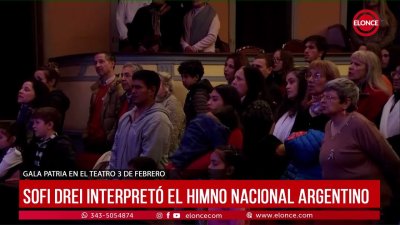 Sofi Drei interpret&oacute; el Himno Nacional Argentino en la Gala Patria